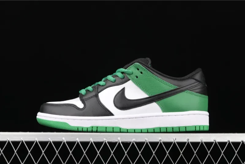 Nike SB Dunk Low en verde clásico