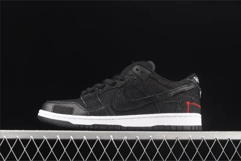 Nike SB Dunk Low Wasted Youth