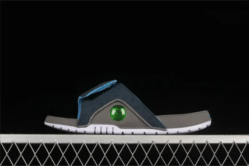 Jordan Hydro 13 Retro Gris Pederal