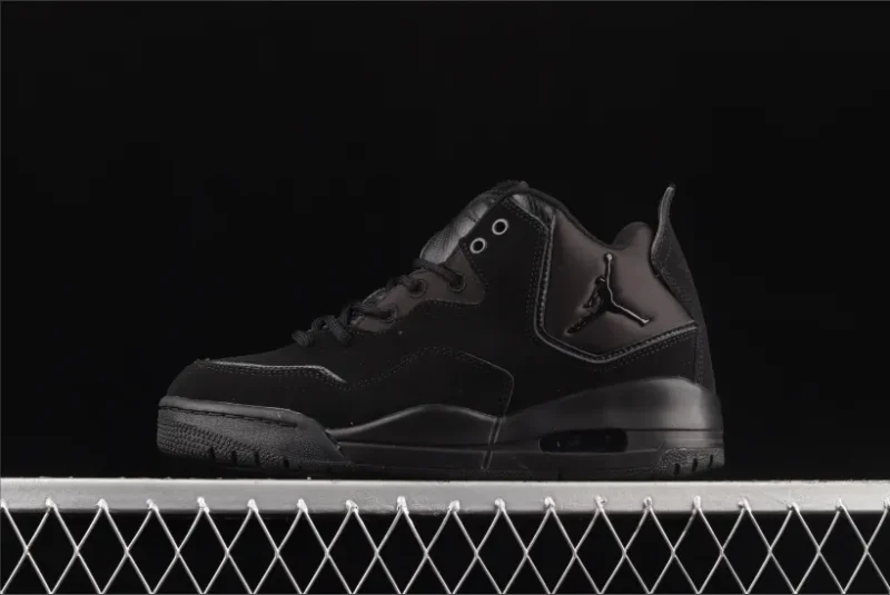 Jordan Courtside 23 Triple Negro