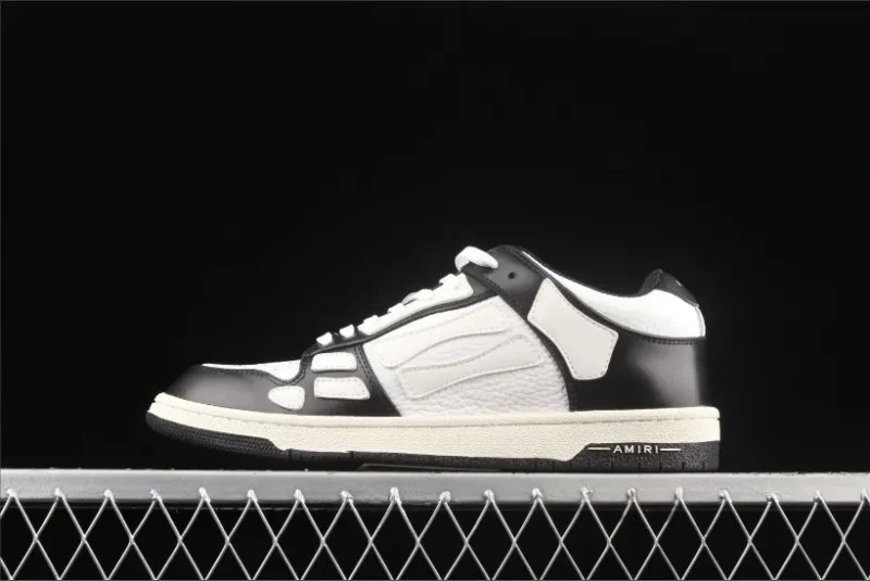 AMIRI Skel Top Low en negro y blanco