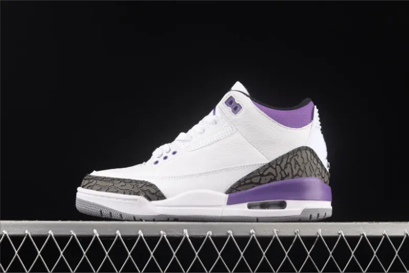 Jordan 3 Retro en iris oscuro