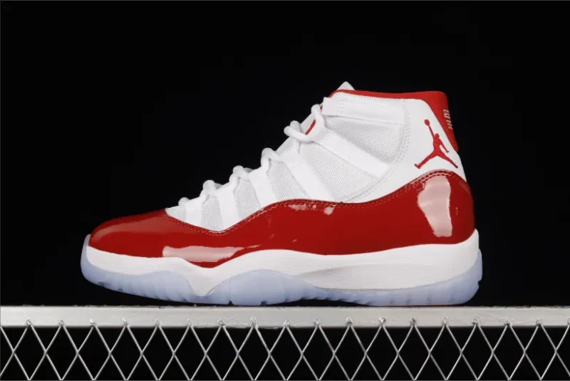 Jordan 11 Retro en cereza