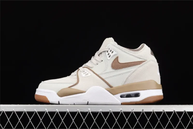 Nike Air Flight '89 en beige