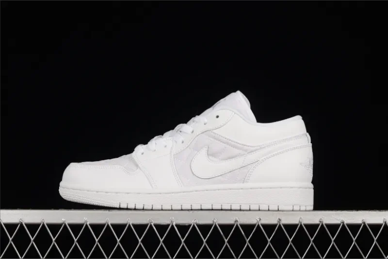 Air Jordan 1 Low Quilted Blanco