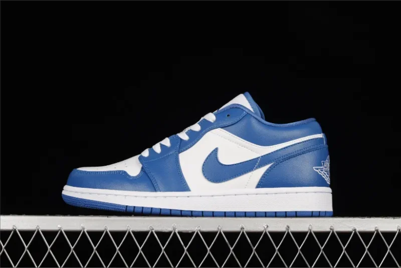 Jordan 1 Low en azul marino