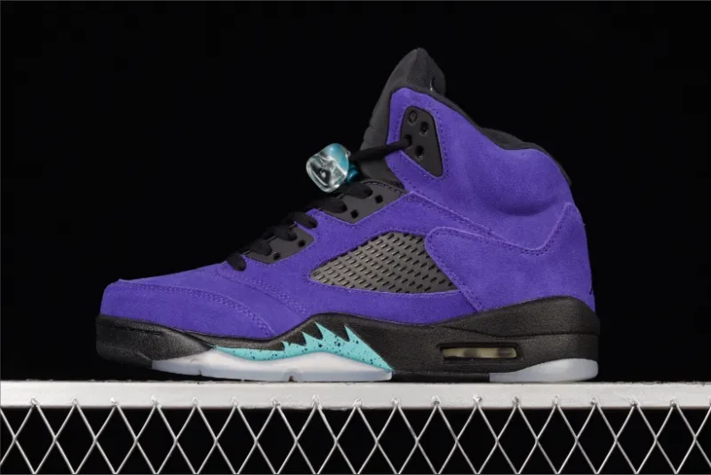 Jordan 5 Retro en morado