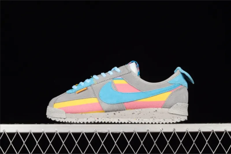 Nike Cortez Union en gris humo claro