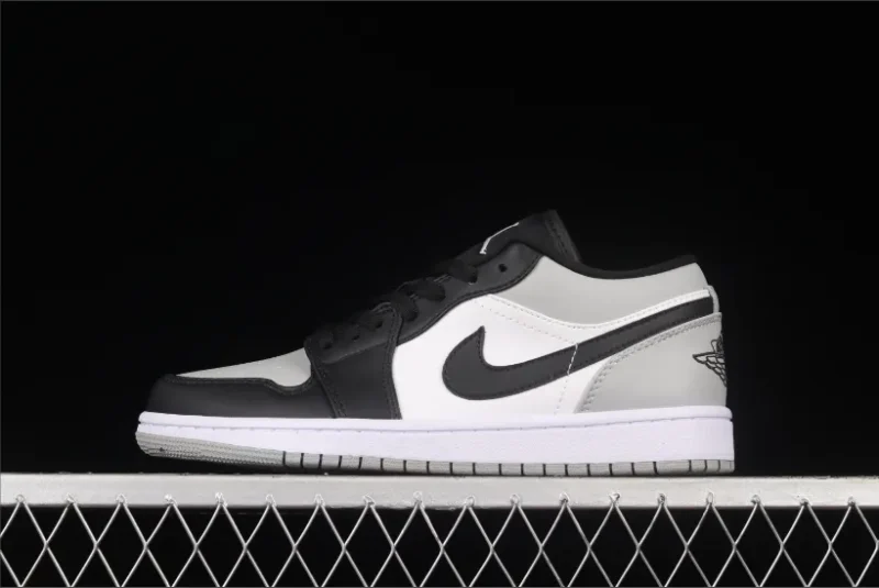 Jordan 1 Low Shadow Toe
