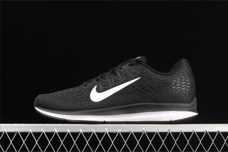 Nike Air Zoom Winflo 5 Negro Blanco