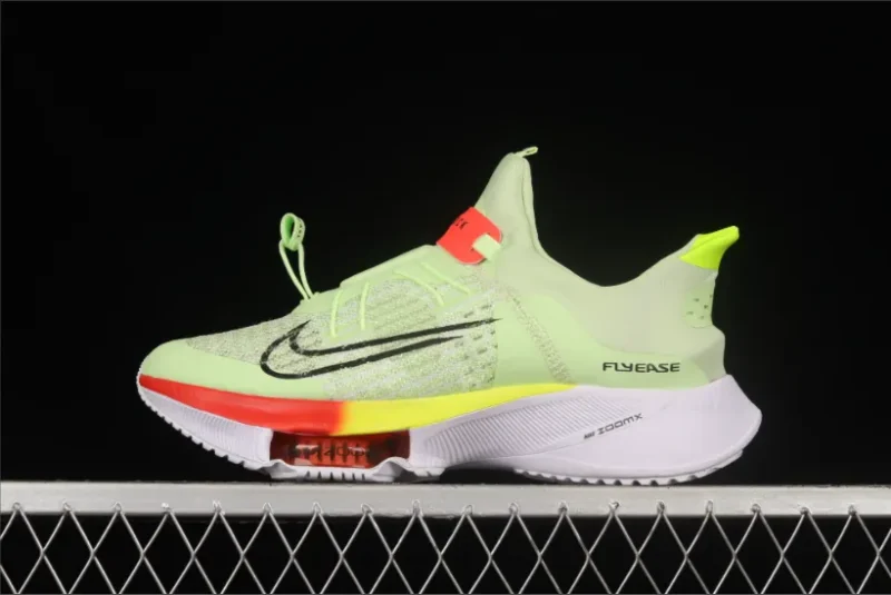 Nike Air Zoom Tempo Next% FlyEase Barely Volt Hyper Anaranjado