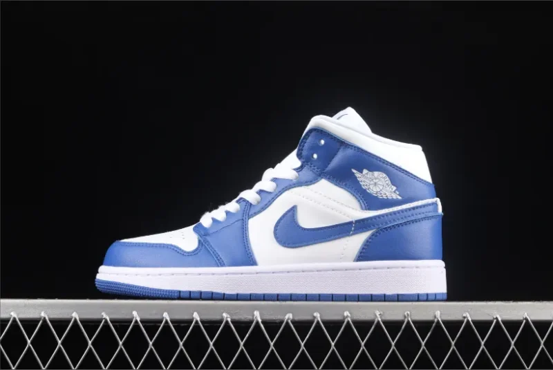 Jordan 1 Mid en azul (de mujer)