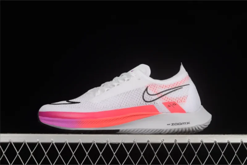 Nike ZoomX Streakfly Blanco Negro Photon Dust