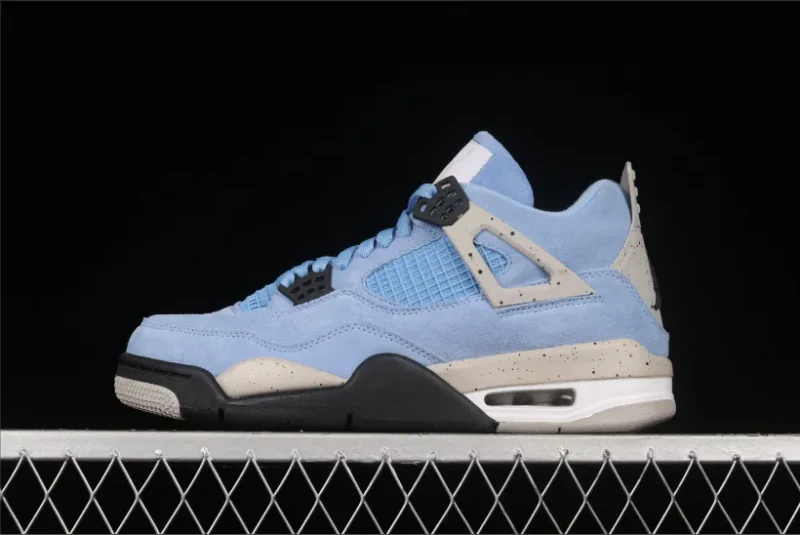 Jordan 4 Retro en azul