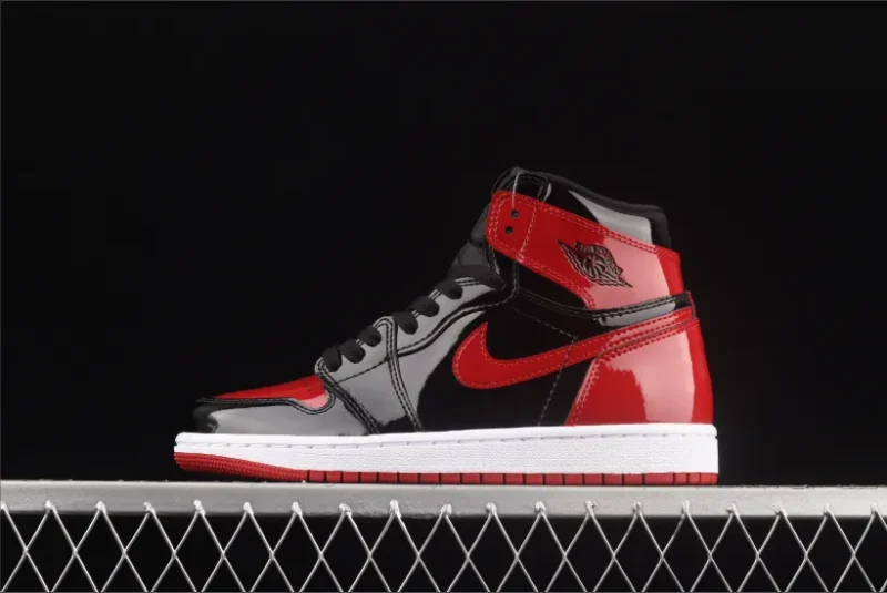Jordan 1 Retro High OG Patent Bred