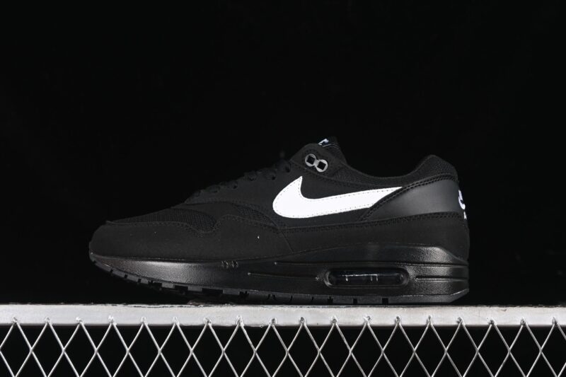 NIKE AIR MAX 1 BLACK WHITE SWOOSH