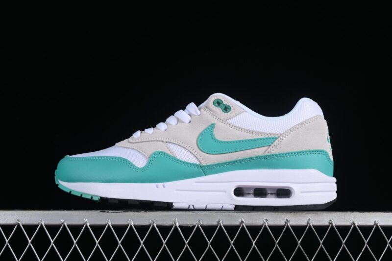 NIKE AIR MAX 1 CLEAR JADE