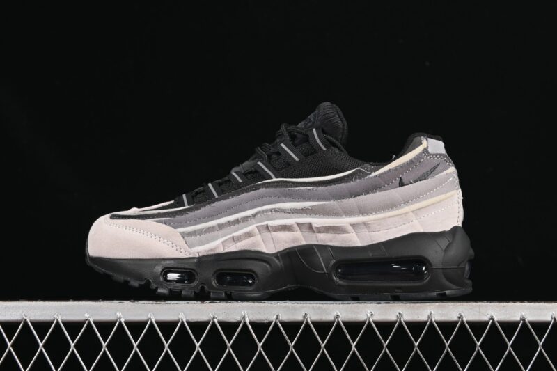 NIKE AIR MAX 95 COMME DES GARCONS BLACK