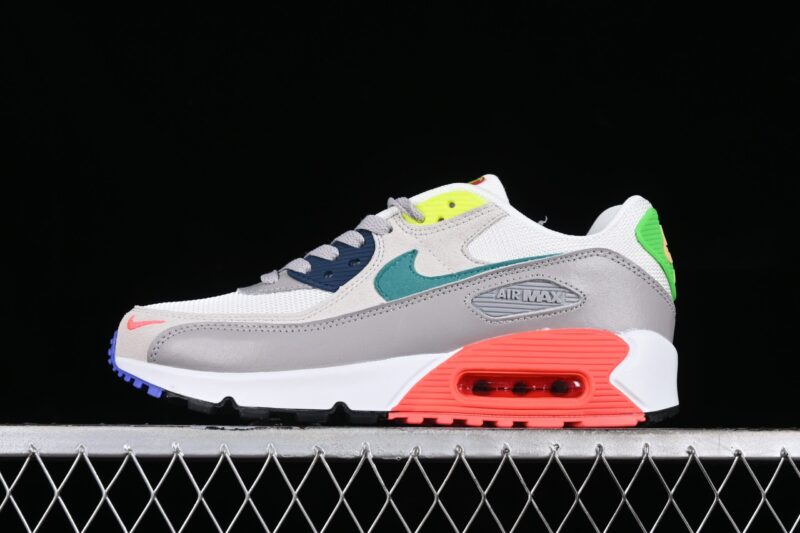 NIKE AIR MAX 90 EVOLUTION ICONS