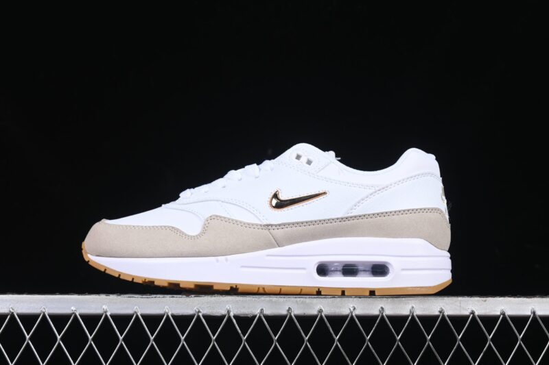 NIKE AIR MAX 1 FB METALLIC GOLD