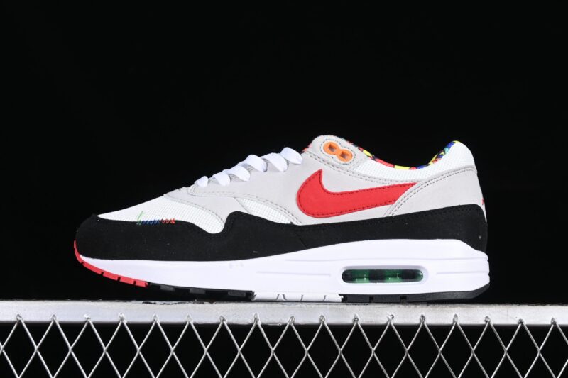 NIKE AIR MAX 1 LIVE TOGETHER PLAY