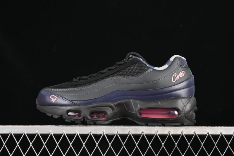 NIKE AIR MAX 95 LV8 BLACK