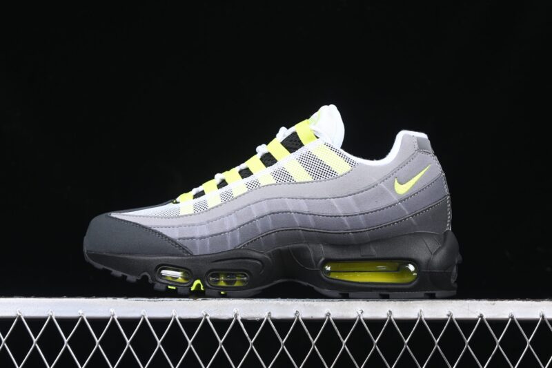 NIKE AIR MAX 95 PATCH OG NEON