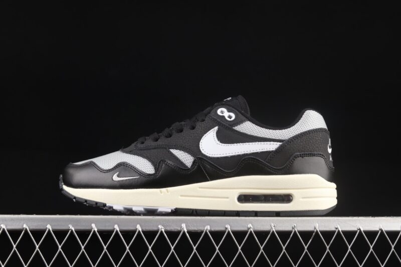 NIKE AIR MAX 1 PATTA WAVES BLACK