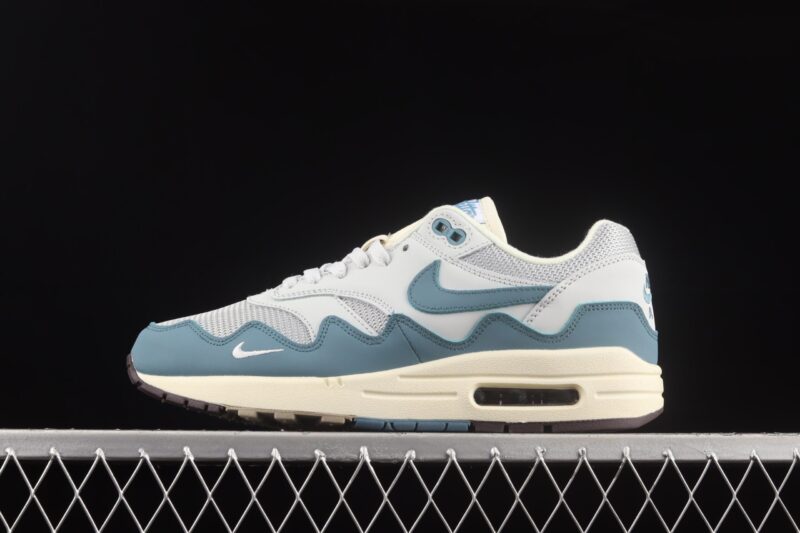 NIKE AIR MAX 1 PATTA WAVES NOISE AQUAMARINE