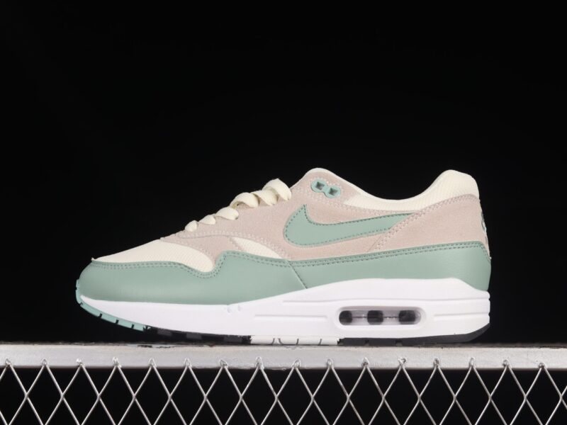 NIKE AIR MAX 1 RED STARDUST GUAVA