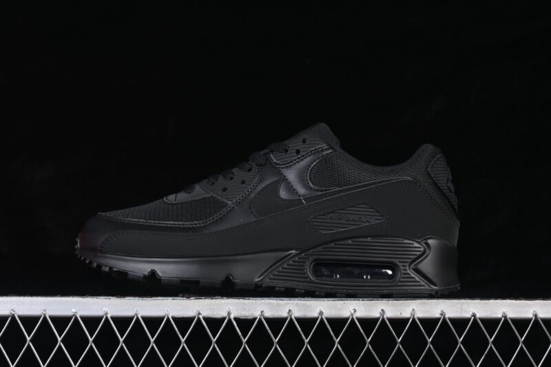 NIKE AIR MAX 90 TRIPLE BLACK