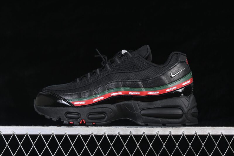 NIKE AIR MAX 95 UNDEFEATED BLACK