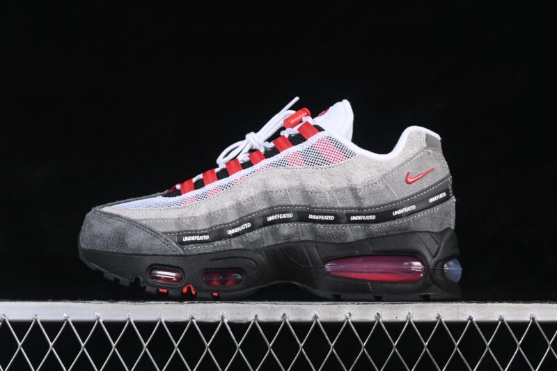 NIKE AIR MAX 95 UNDEFEATED GEO TOKYO