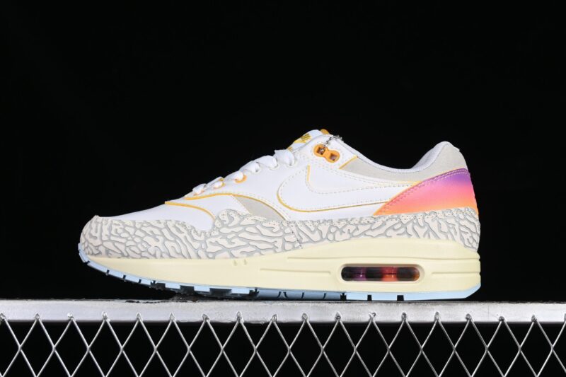 NIKE AIR MAX 1 WHITE KUMQUAT
