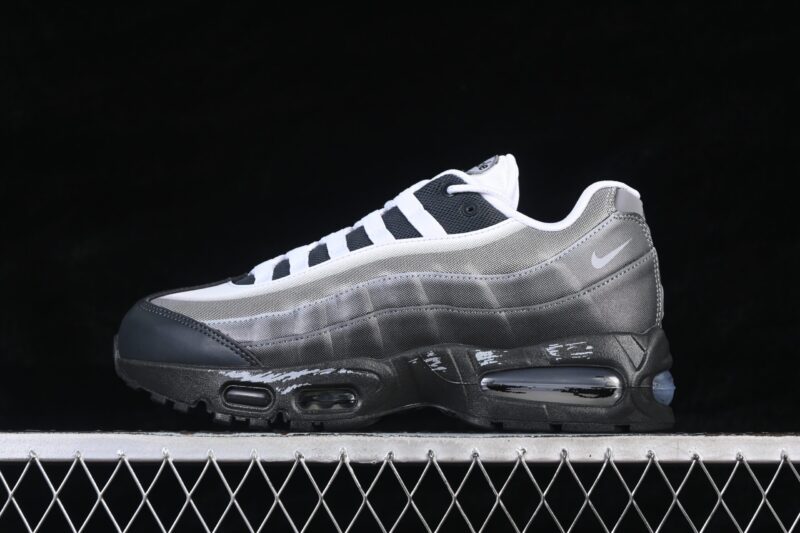 NIKE AIR MAX 95 YU-GI-OH