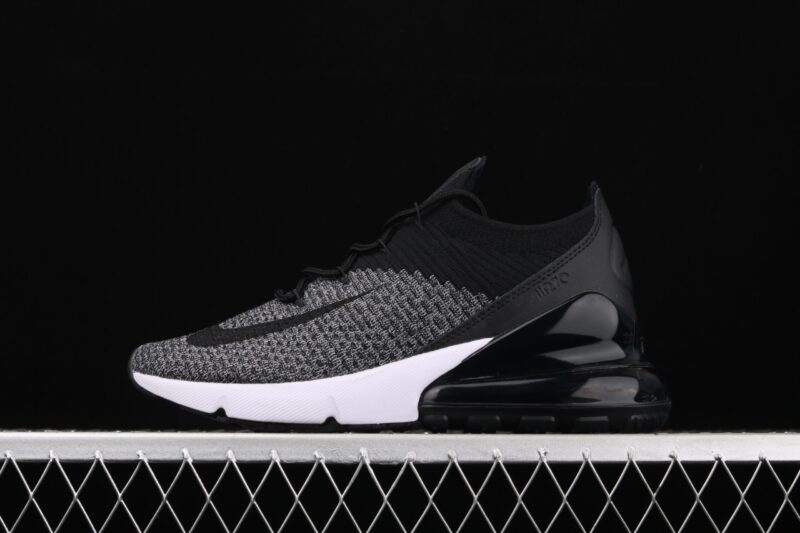 NIKE AIR MAX 270 FLYKNIT BLACK WHITE