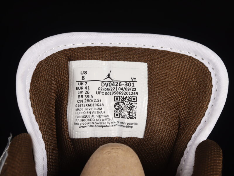 AIR JORDAN 1 LOW "LIGHT OLIVE