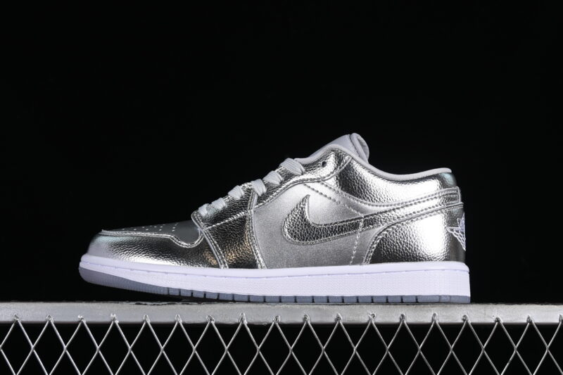 AIR JORDAN 1 LOW METALLIC SILVER