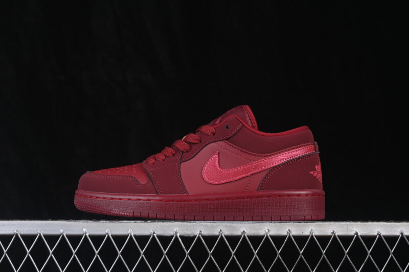 AIR JORDAN 1 LOW