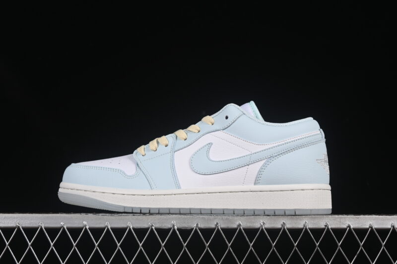 AIR JORDAN 1 LOW