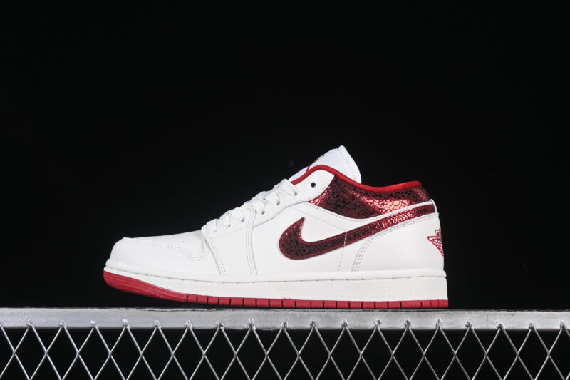 AIR JORDAN 1 LOW