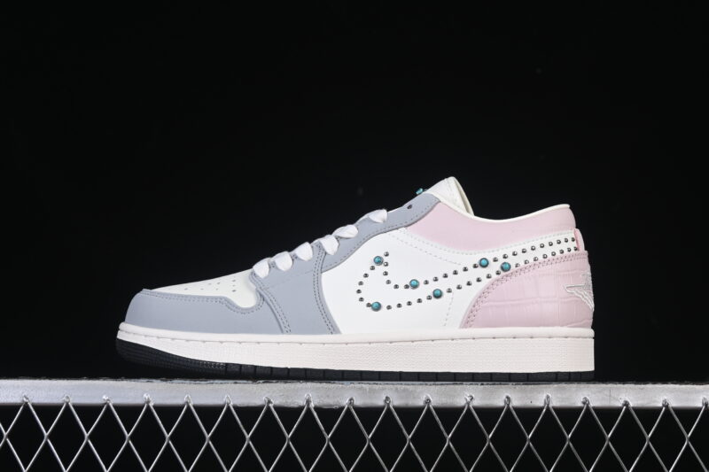 AIR JORDAN 1 LOW