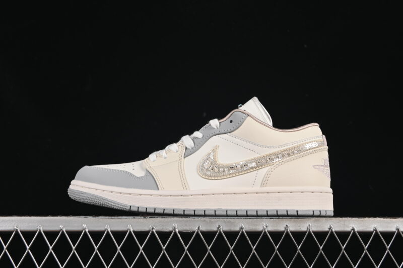 AIR JORDAN 1 LOW