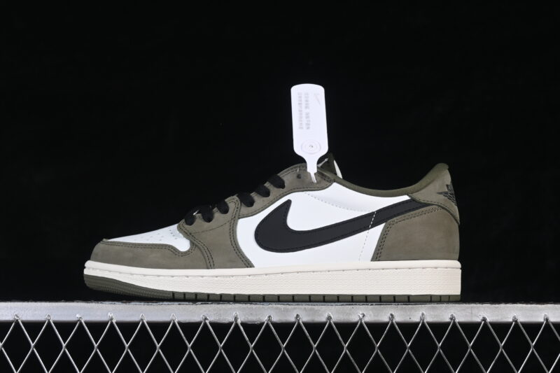 TRAVIS SCOTT X AIR JORDAN 1 LOW OG