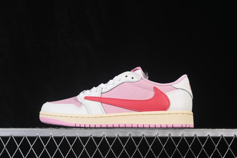 TRAVIS SCOTT X AIR JORDAN 1 LOW OG