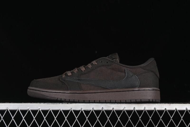 TRAVIS SCOTT X AIR JORDAN 1 LOW OG