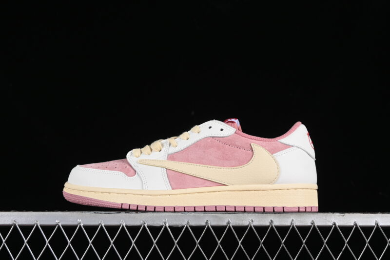 TRAVIS SCOTT X AIR JORDAN 1 LOW OG