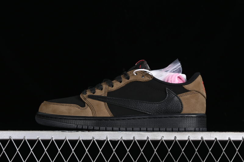 TRAVIS SCOTT X AIR JORDAN 1 LOW OG
