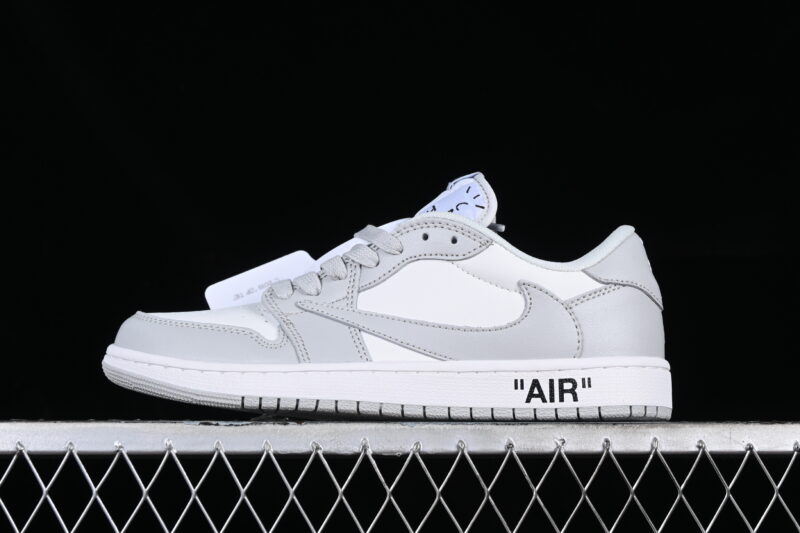 TRAVIS SCOTT X AIR JORDAN 1 LOW OG