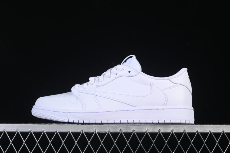 TRAVIS SCOTT X FRAGMENT DESIGN X AIR JORDAN 1 LOW OG SP